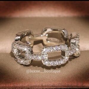 925 Sterling Silver Chain Ring With White Zircon